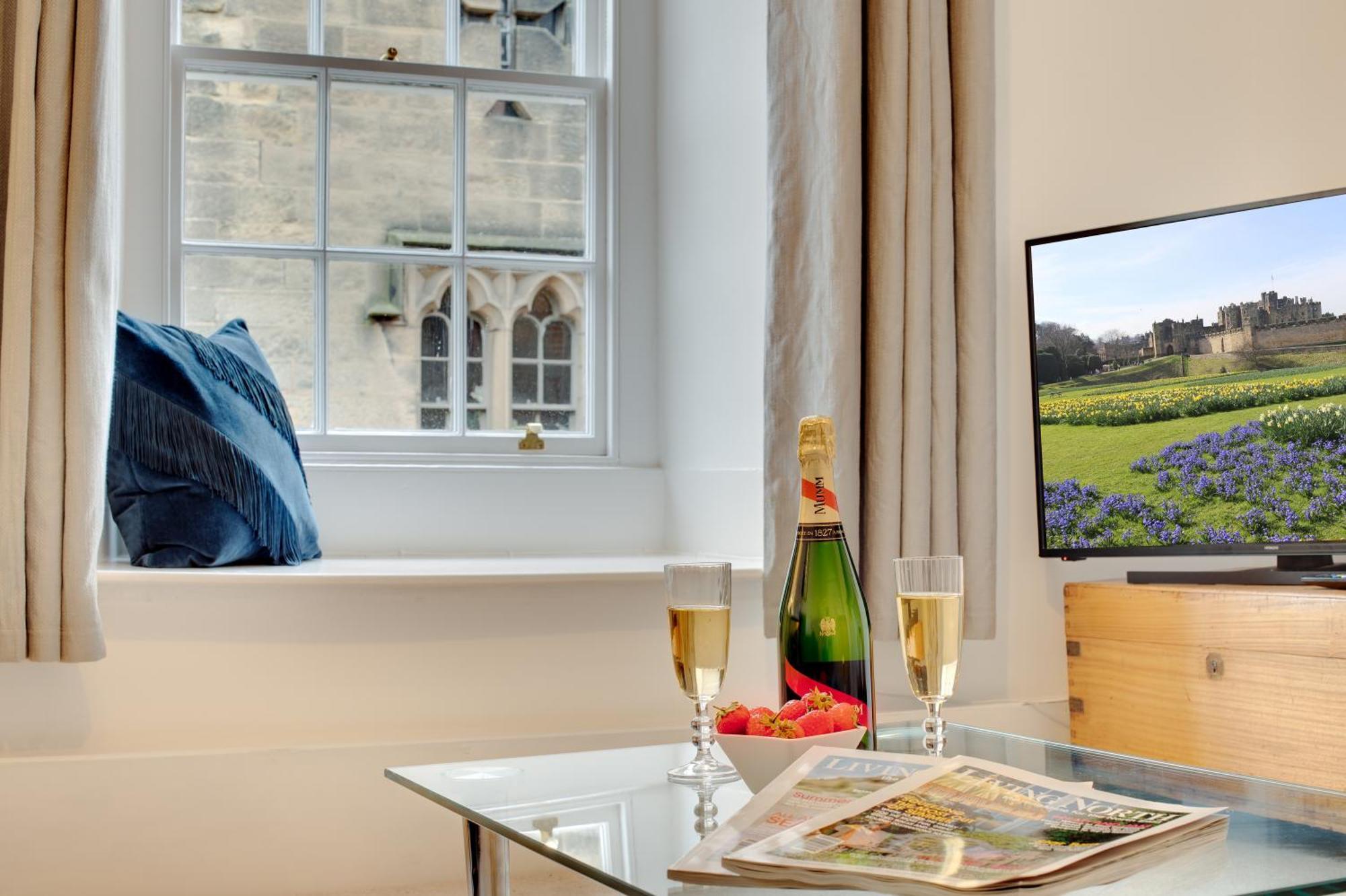 Lionsgate View - Luxury Apartment Opposite Alnwick Castle Exterior foto